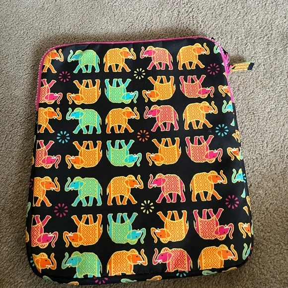 iPad or tablet case - Picture 3 of 5